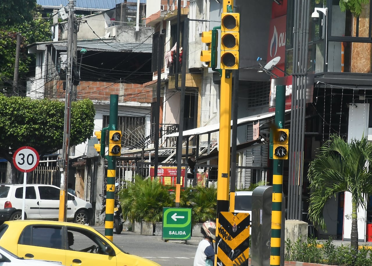 Cali: Semaforos Inteligentes. . foto José l Guzmán. El Pa'is