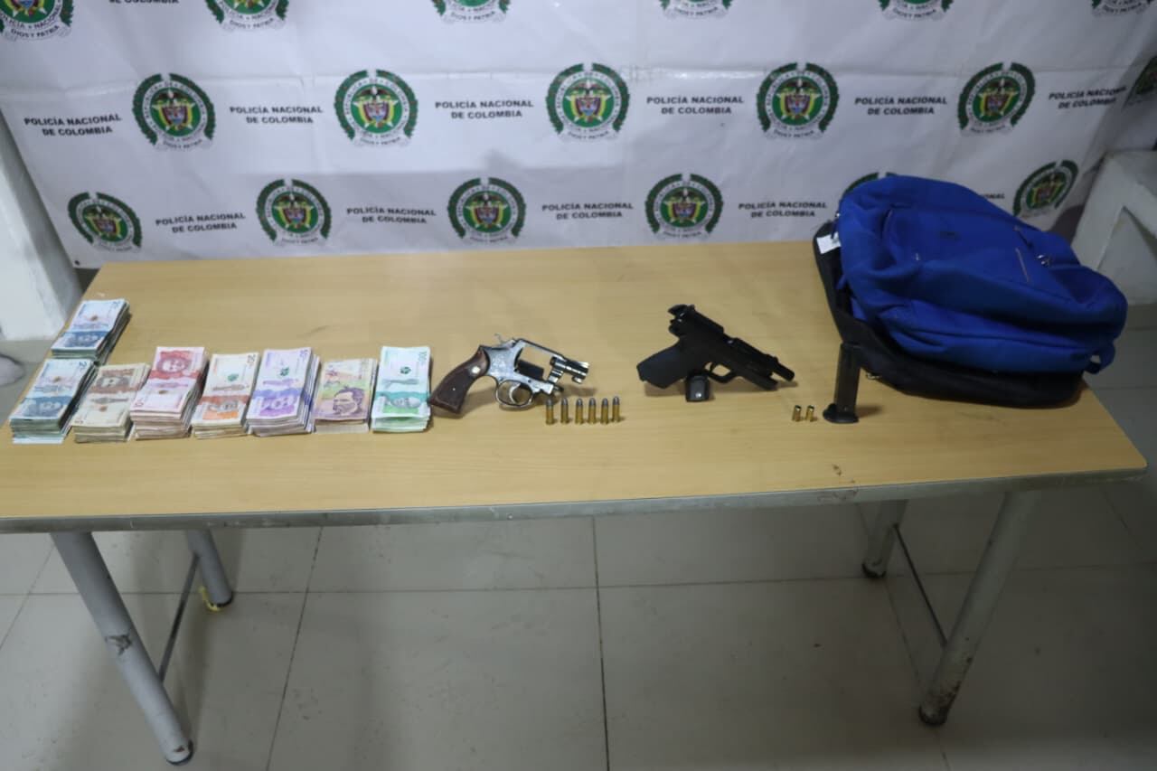 Estos fueron los elementos recuperados en el momento de la captura de los delincuentes.