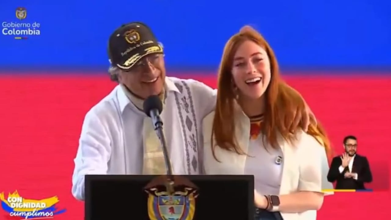 Aparentemente, un comentario sobre la belleza de las funcionarias de su gobierno, durante el evento Pacto Territorial por el Cauca, habría generado incomididad en la directora de Sustitución de Cultivos, Gloria Miranda. Foto: tomada de redes / El País.