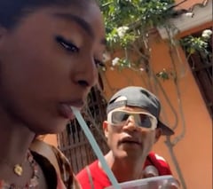 turista siendo molestada en Cartagena.