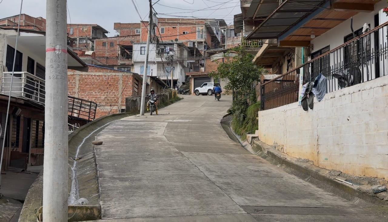 La renovación de redes de acueducto y alcantarillado permitió reemplazar infraestructura antigua por sistemas modernos y más confiables.
