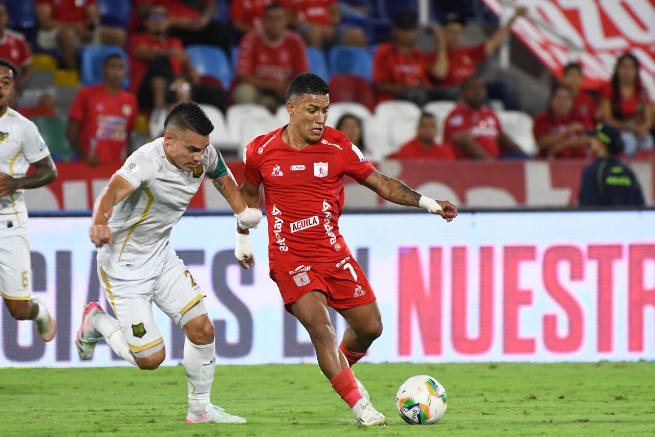 Futbol: America 2 Aguilas 1. Liga Betplay. Foto José L Guzmán. EL País