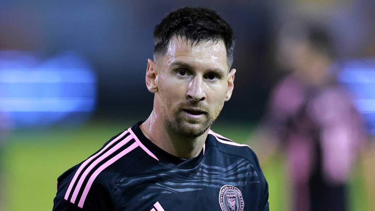 Lionel Messi y un homenaje en el cielo de El Salvador.