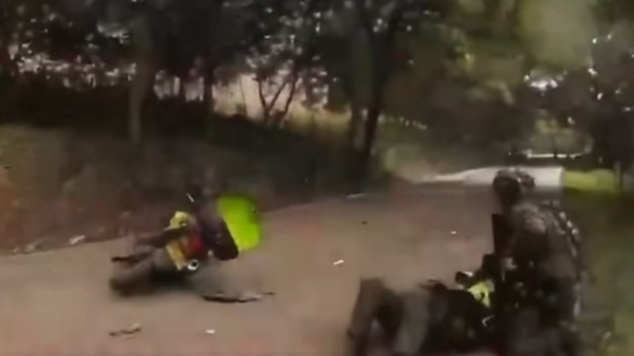 En la acción resultaron heridos el patrullero Freiman Ureña Pérez y el subintendente Edinson Domingo Duque Pava, quienes fueron trasladados a un centro asistencial de Cúcuta.