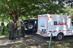 CTI de la Fiscalía inspeccionó los cuerpos sin vida de los guerrilleros.