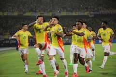 Los jugadores de la Selección Colombia celebran uno de los goles de Luis Díaz en las eliminatorias para la Copa del Mundo 2026.