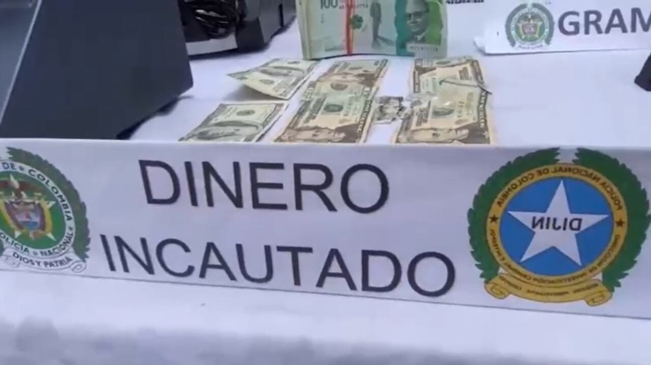 En medio de esta intervención judicial, incautaron dinero en efectivo y moneda extranjera, confirmó la Policía.