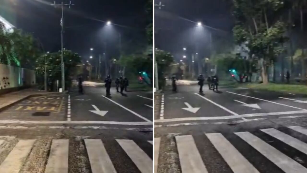 Uniformados del Esmad hicieron presencia en la Avenida Pasoancho ante los bloqueos.