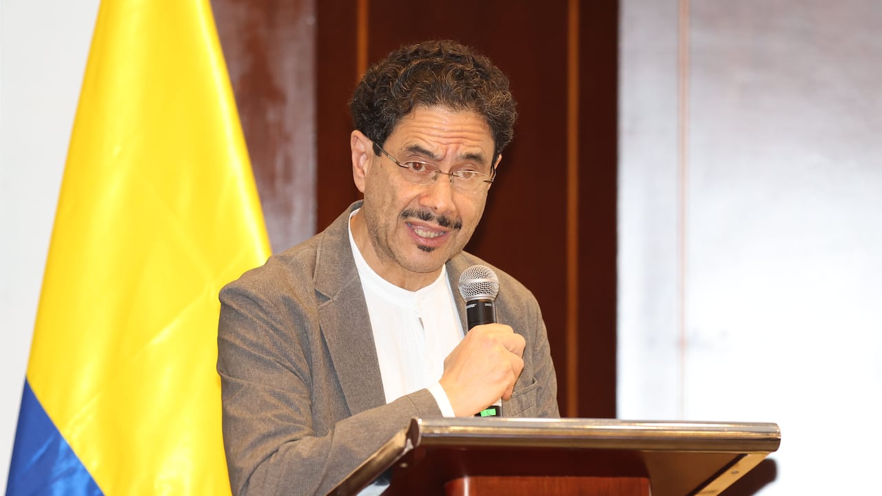 El expresidente de Colombia, Gustavo Petro, y el líder de la oposición y senador del Pacto Histórico, Iván Cepeda, liderarán hoy la presentación del Gabinete por la Vida