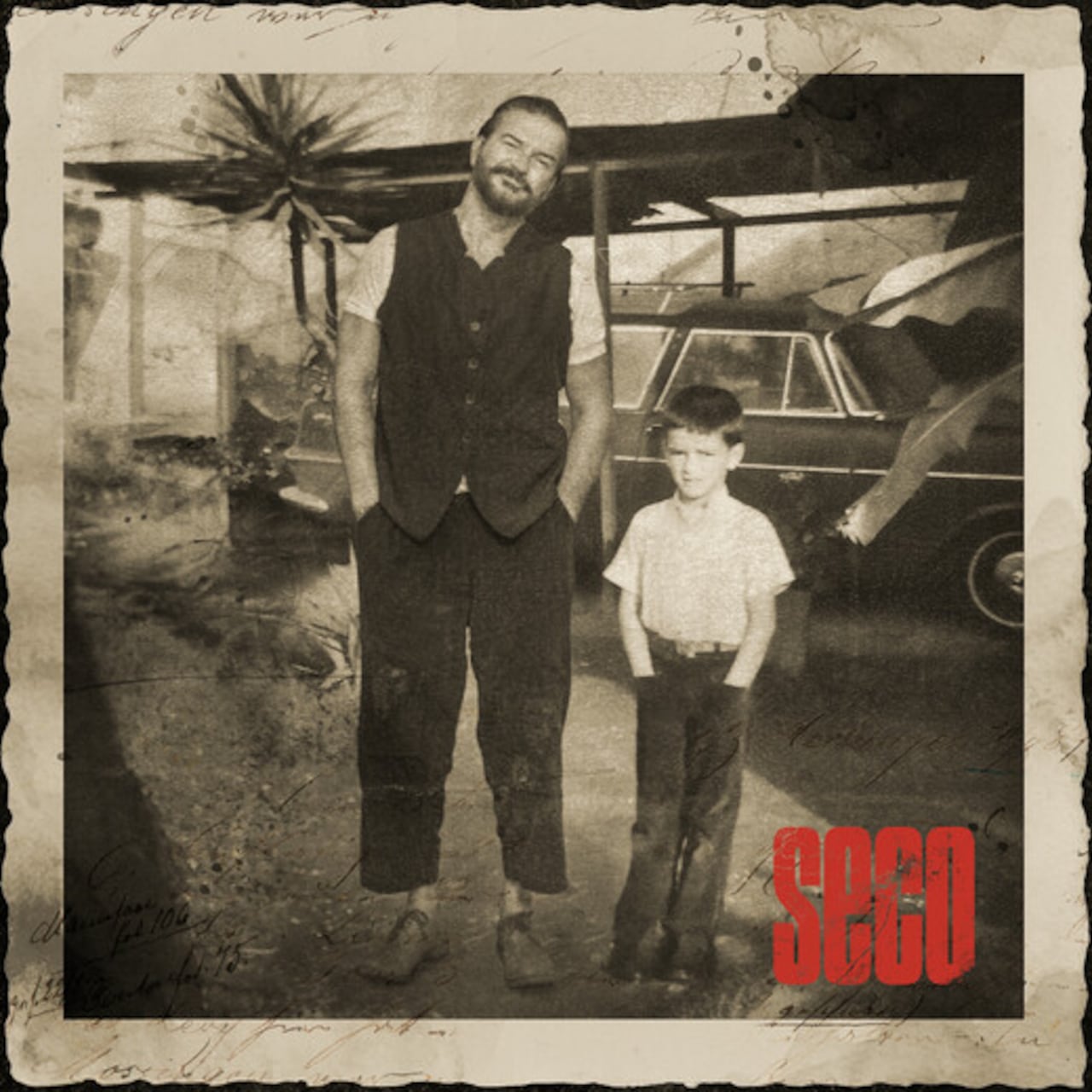 En la carátula aparece Arjona junto a su foto de niño.