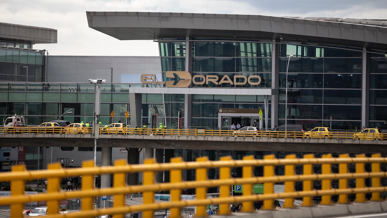 ESTEBAN VEGA LA-ROTTA / SEMANA