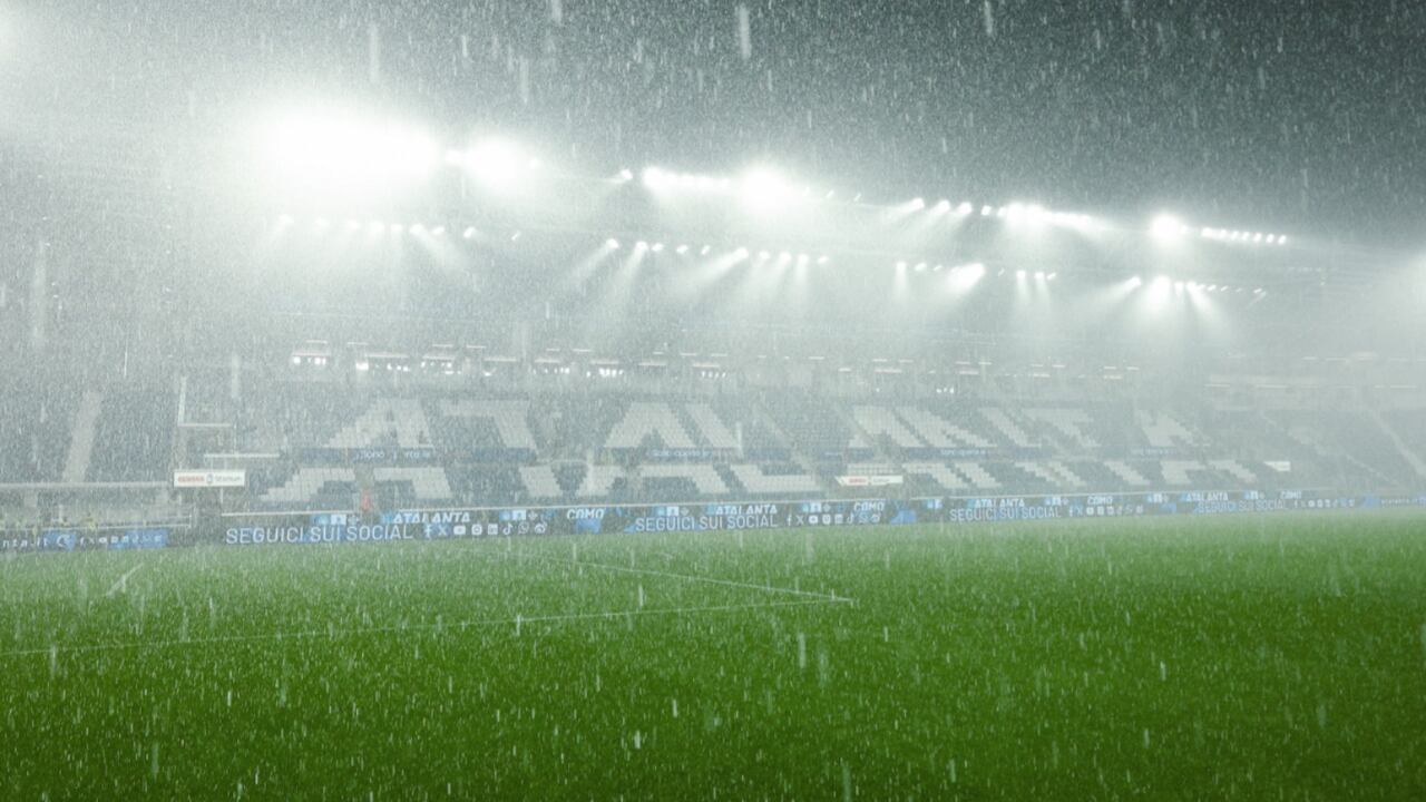 El partido entre Atalanta y Como fue aplazado por las fuertes lluvias en la ciudad de Bérgamo.
