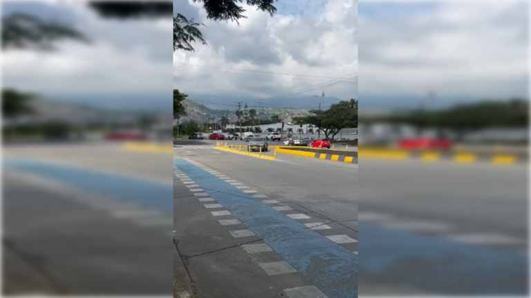 Bordillos sobre la carrera 80 con calle 5, sur de Cali.