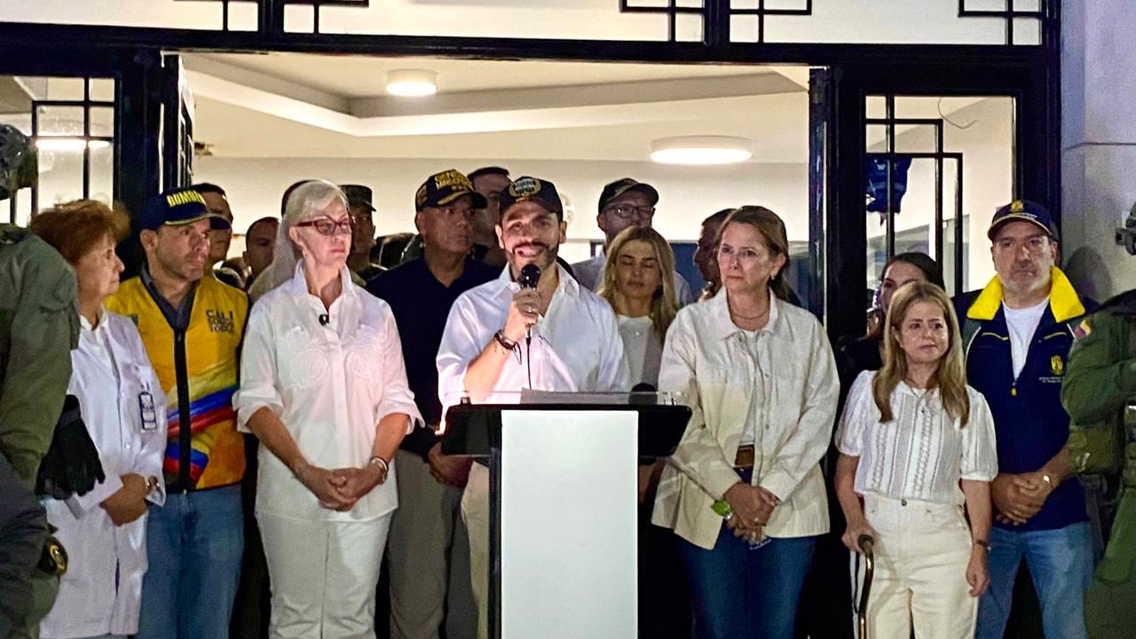 Desde Cali, Abelardo De La Espriella anunció inversión en infraestructura hospitalaria tras el devastador terremoto.
