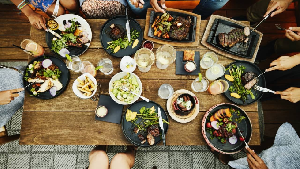 La disposición empezará a regir desde el 8 de marzo (imagen de referencia de restaurante).