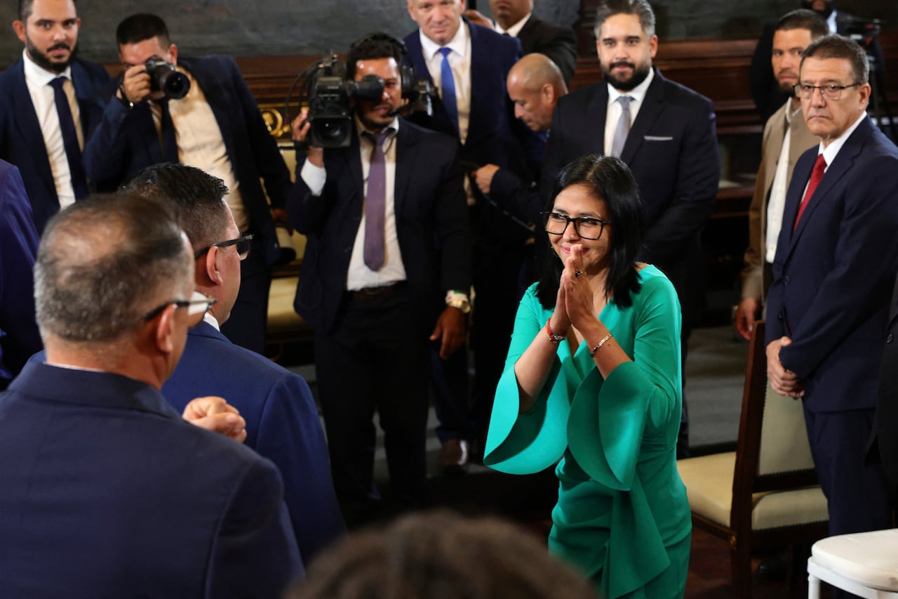 La vicepresidenta de Venezuela, Delcy Rodríguez, reacciona tras ser juramentada como presidenta interina de Venezuela durante la sesión inaugural del Período Constitucional Legislativo 2026-2031 en el Palacio Federal Legislativo el 5 de enero de 2026 en Caracas, Venezuela.