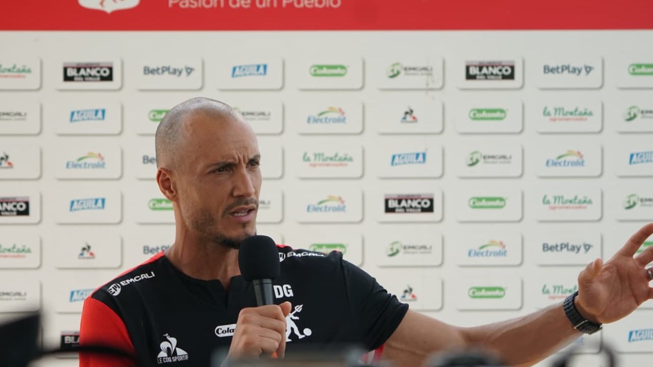 Técnico del América de Cali en 2025 es David González. Foto Jorge Orozco