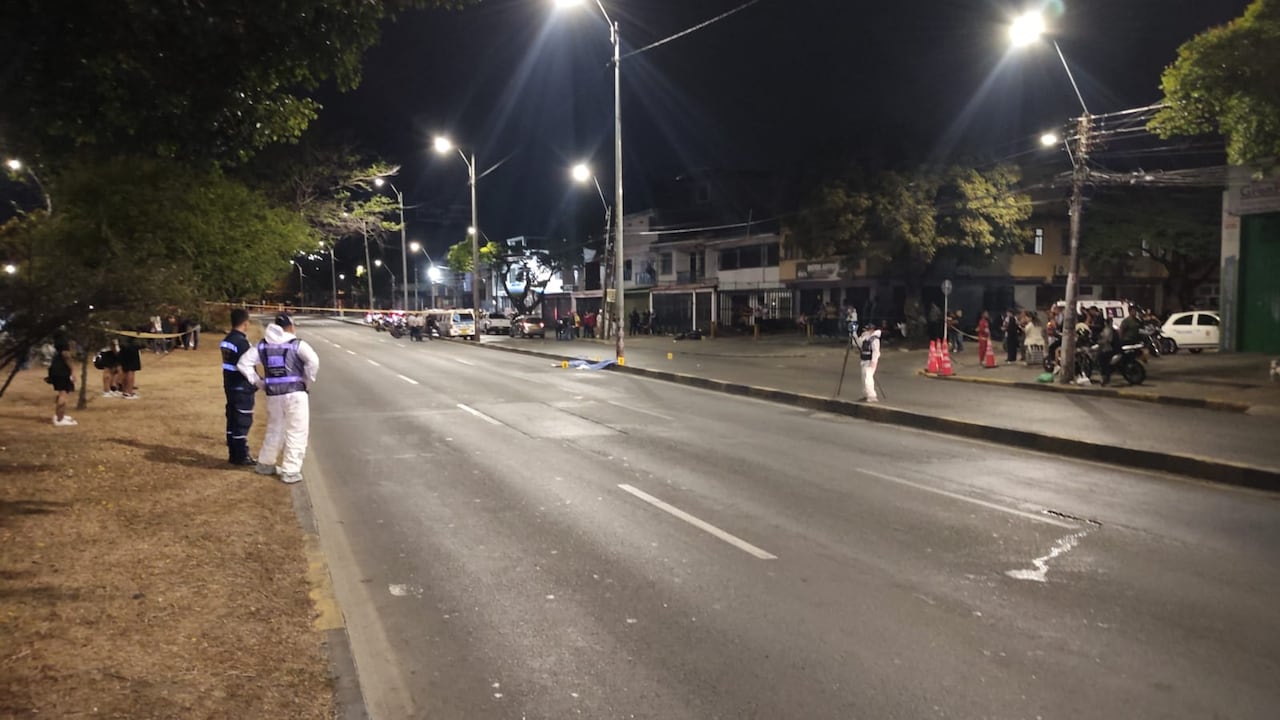 El accidente dejó como resultado una motociclista fallecida.