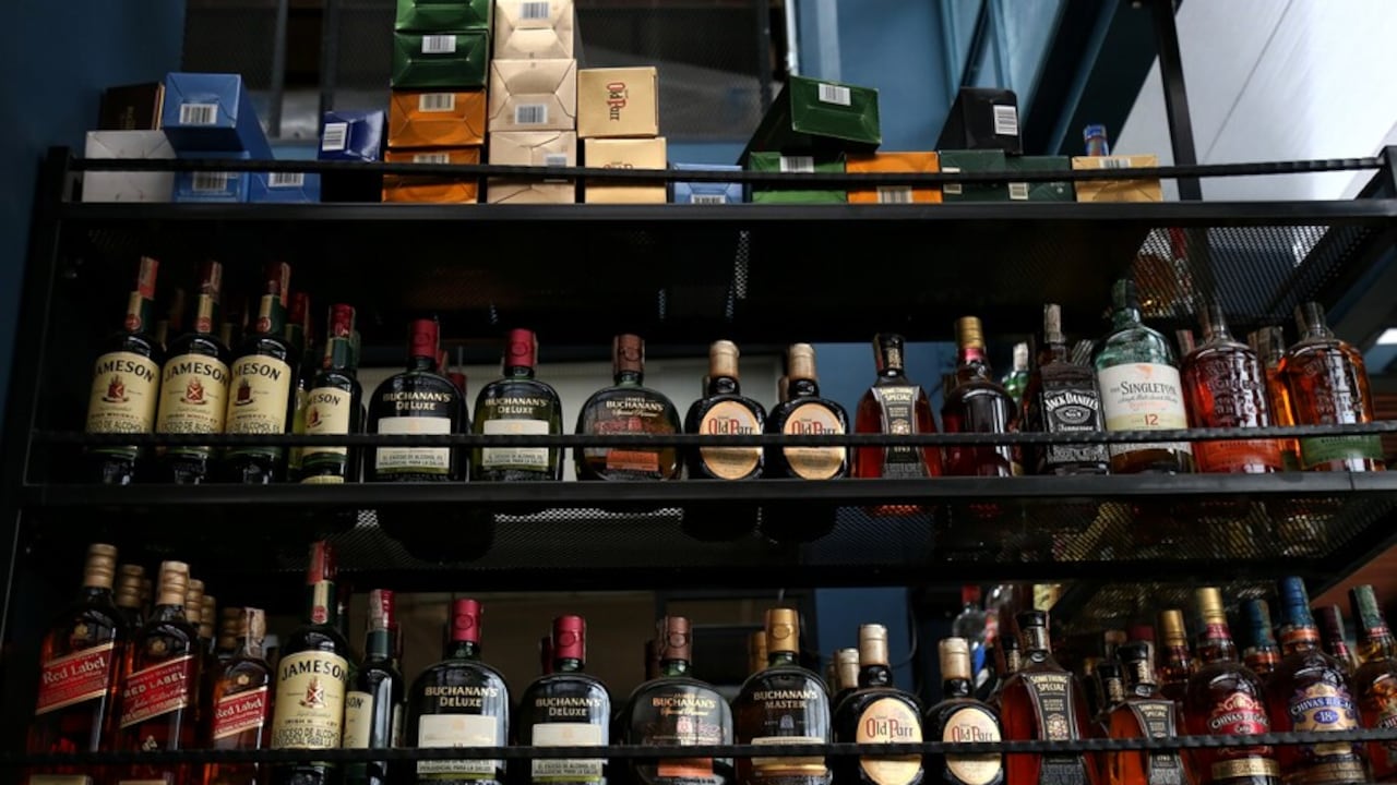 La ley seca prohíbe la venta y el consumo de bebidas alcohólicas.