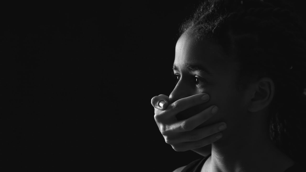 Muchas mujeres son víctimas de parejas violentas, pero no lo dicen por temor o vergüenza y terminan siendo asesinadas