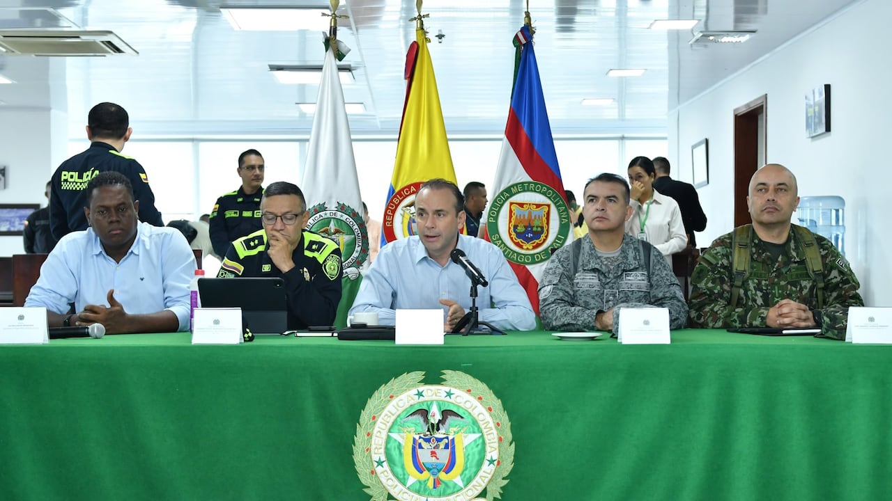 El alcalde Alejandro Eder anunció las medidas de seguridad que se adoptarán.