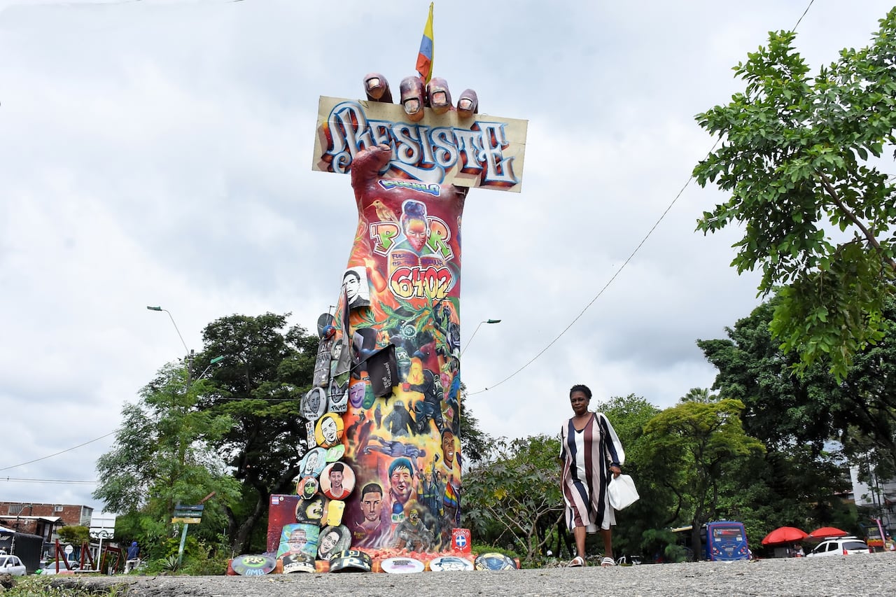 Desmantelan casetas en puerto resistencia
