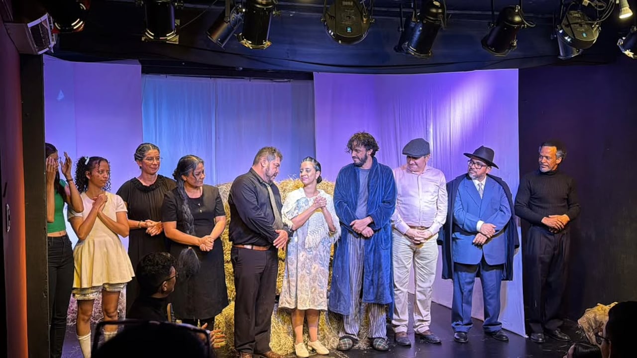 Compañía de teatro Oxymoron