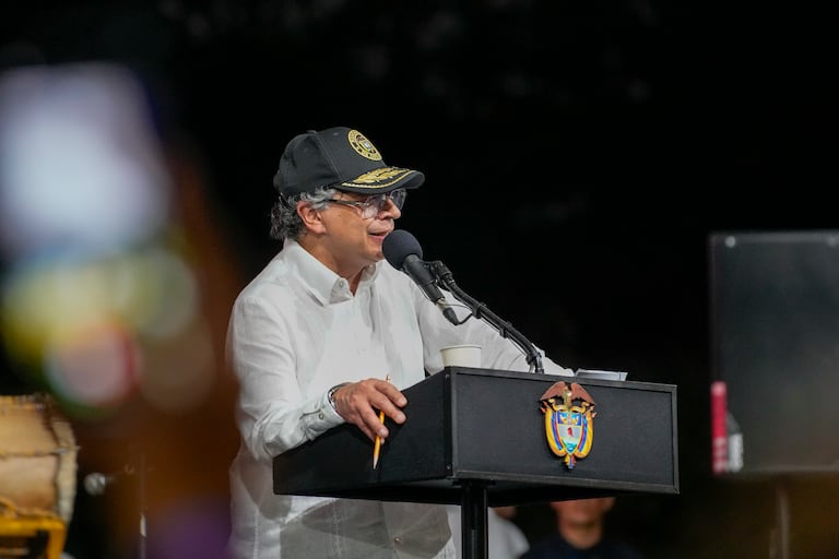 El presidente Gustavo Petro participó en la conmemoración de los 97 años de la Masacre de las Bananeras.
