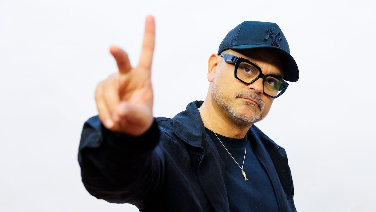 Nach tiene tres décadas de experiencia musical.