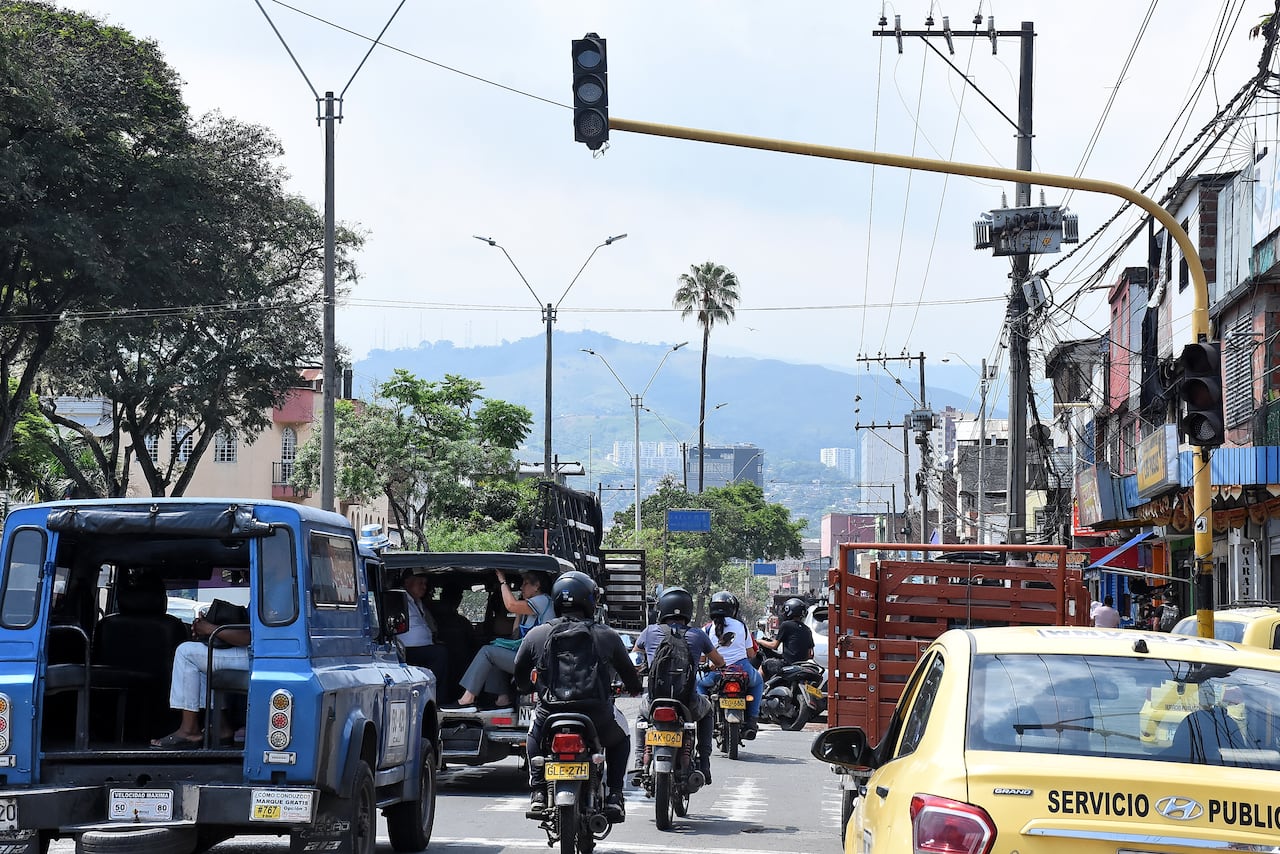 Semáforos sin funcionamiento Cra 10 Calle 23.