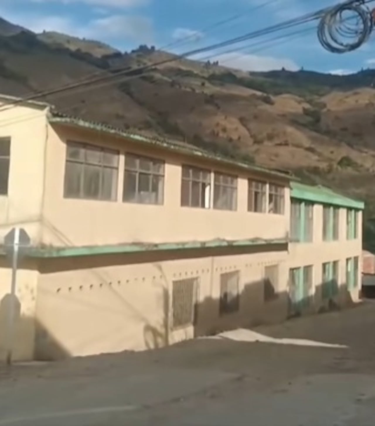 La Policía activó el Plan Defensa y reforzó la seguridad con unidades especiales y apoyo aéreo.