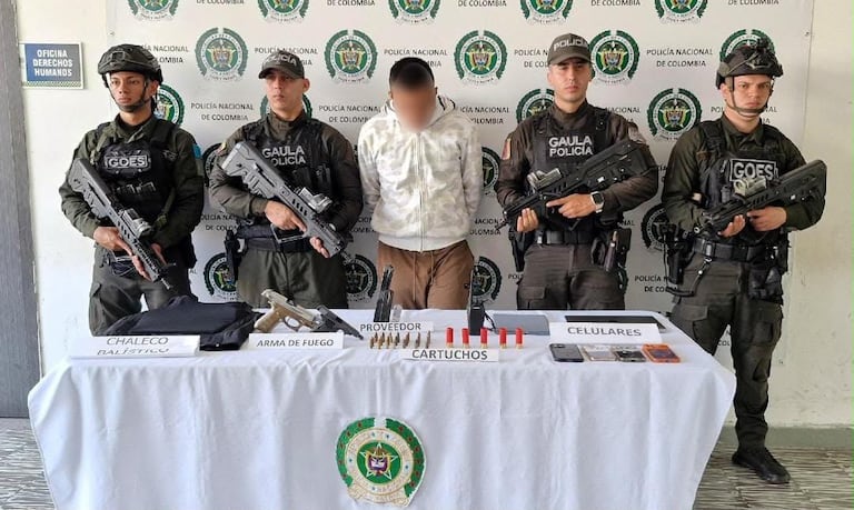 En el operativo fue capturado en flagrancia alias 'El Indio', quien sería presunto integrante de la estructura y cumpliría funciones logísticas.
