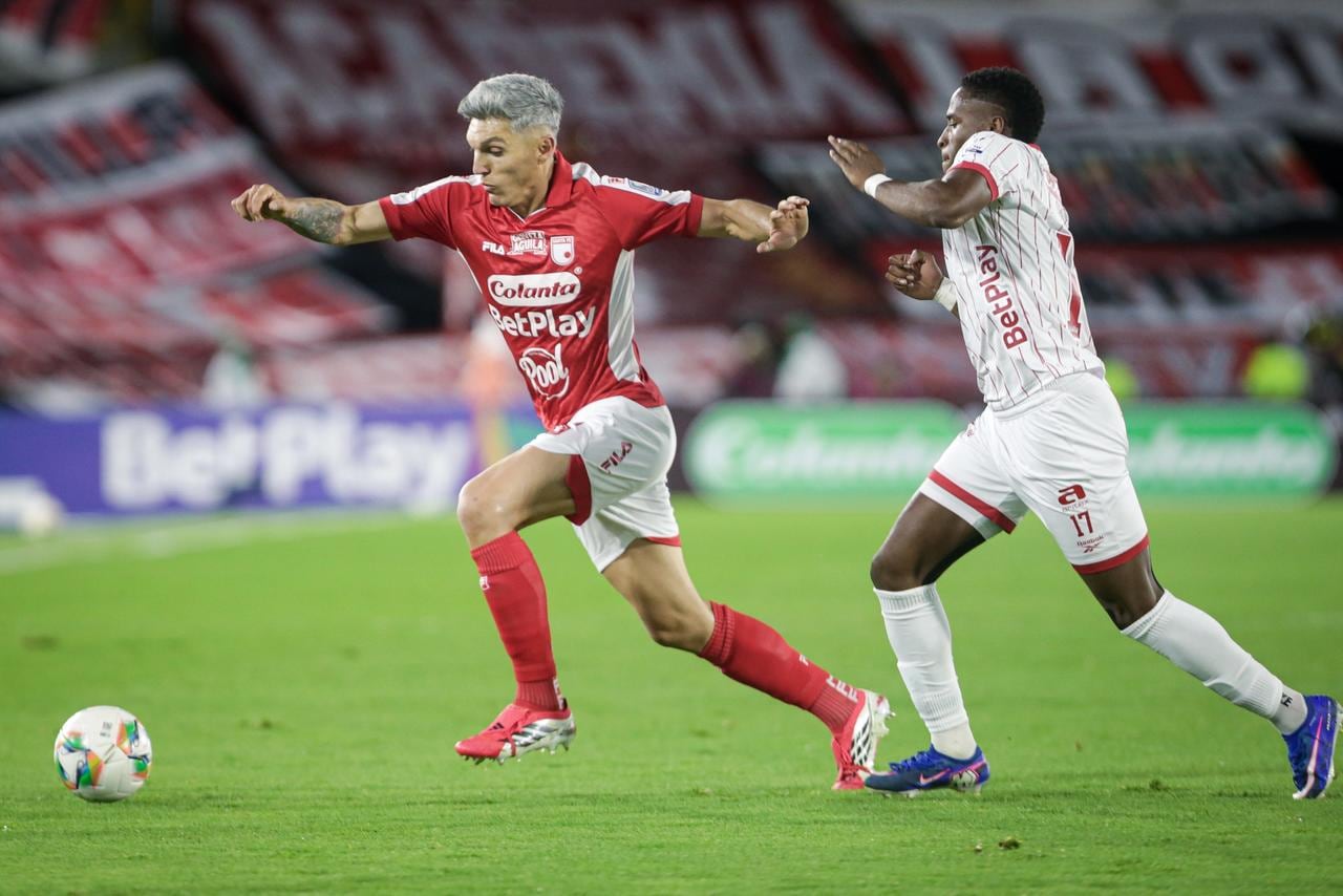 Imagen del partido entre Independiente Santa Fe y América de Cali por la vuelta de los cuartos de final de la Liga Colombiana 2026.