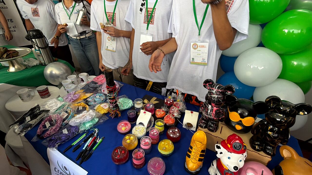 El objetivo de la feria fue muy claro: fomentar el emprendimiento entre pequeños y jóvenes, apoyar a los negocios locales y crear un ambiente de colaboración entre los emprendedores.