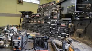 La cocaína estaba guardada en envoltorios tipo "ladrillos" acondicionados para quedar ocultos en tablones de madera