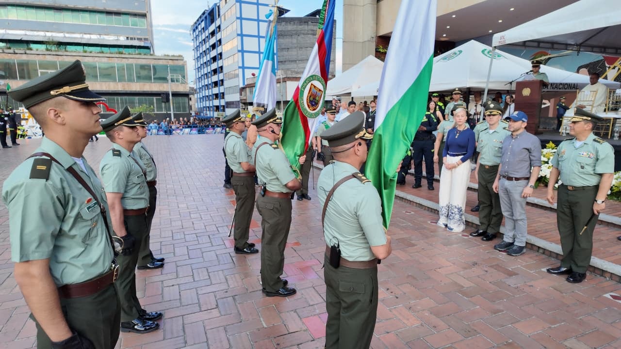 Toma de posesión de los nuevos comandantes de la Policía de Cali y el Valle del Cauca.