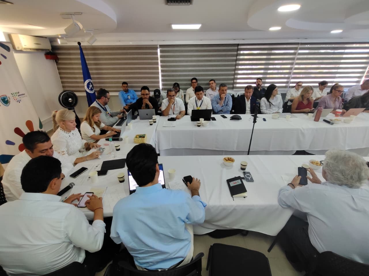 Durante la jornada se revisaron proyectos viales, ferroviarios, portuarios y aeroportuarios del Valle.