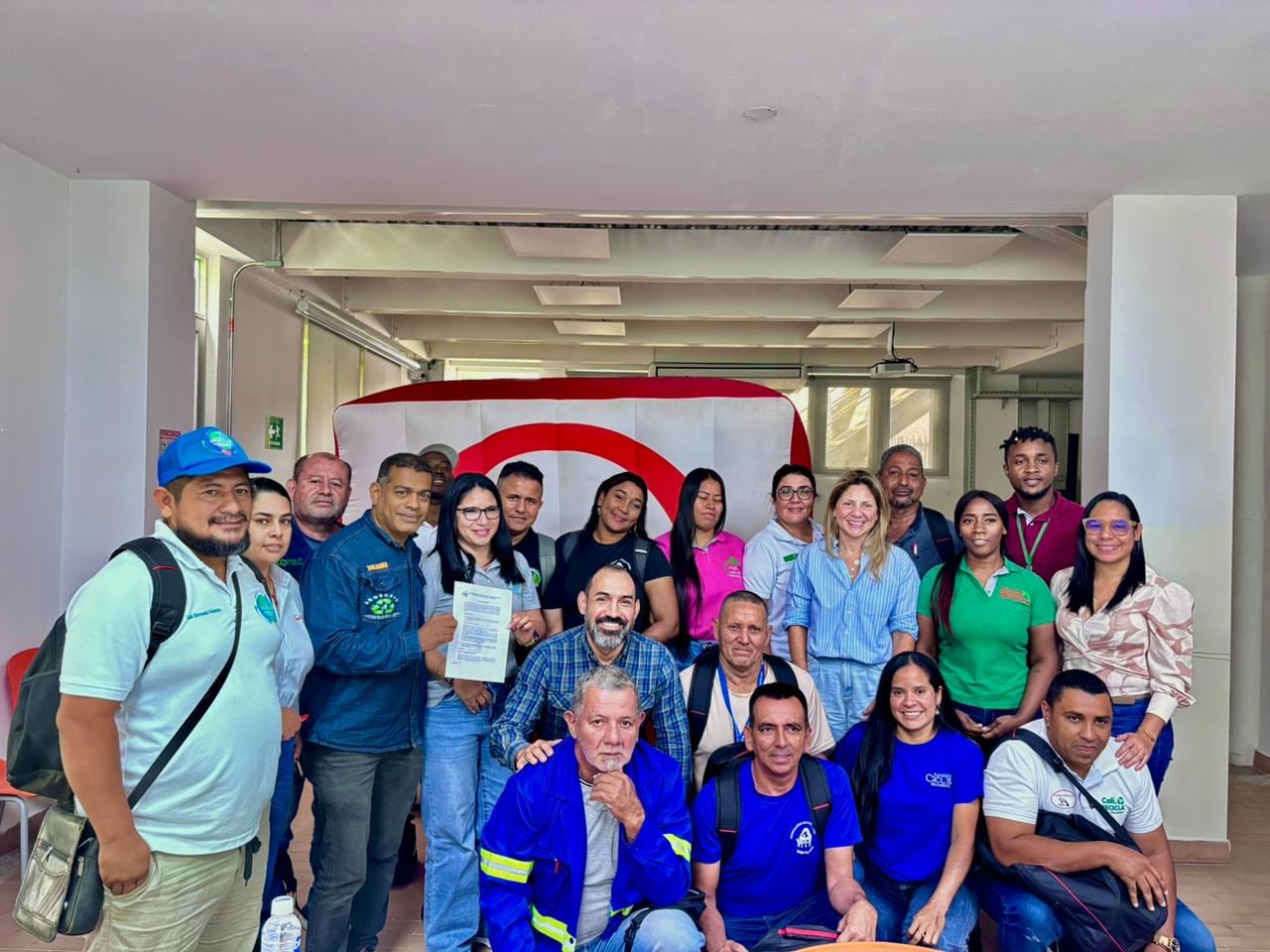 Encuentro estratégico con los representantes de las Organizaciones de Recicladores de Oficio en Cali