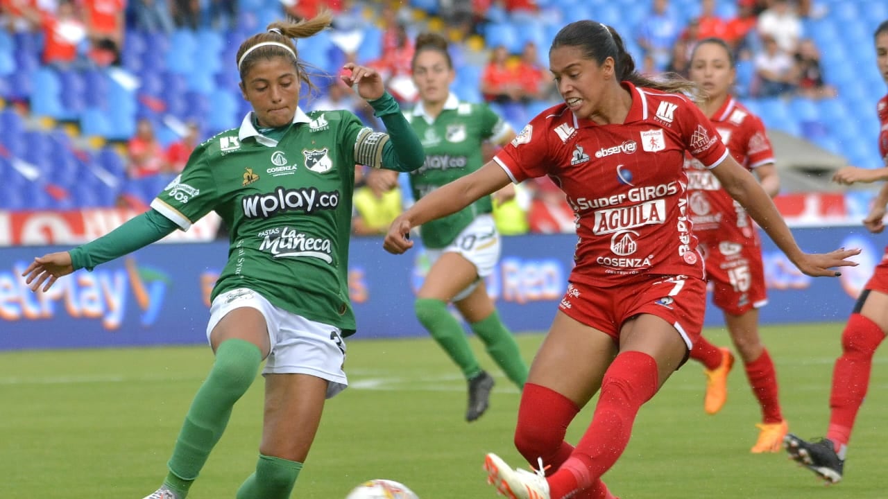 Imagen del juego entre América y Deportivo Cali, por la fecha 13 de la Liga Femenina. Foto: Raúl Palacios - Jorge Orozco / El País