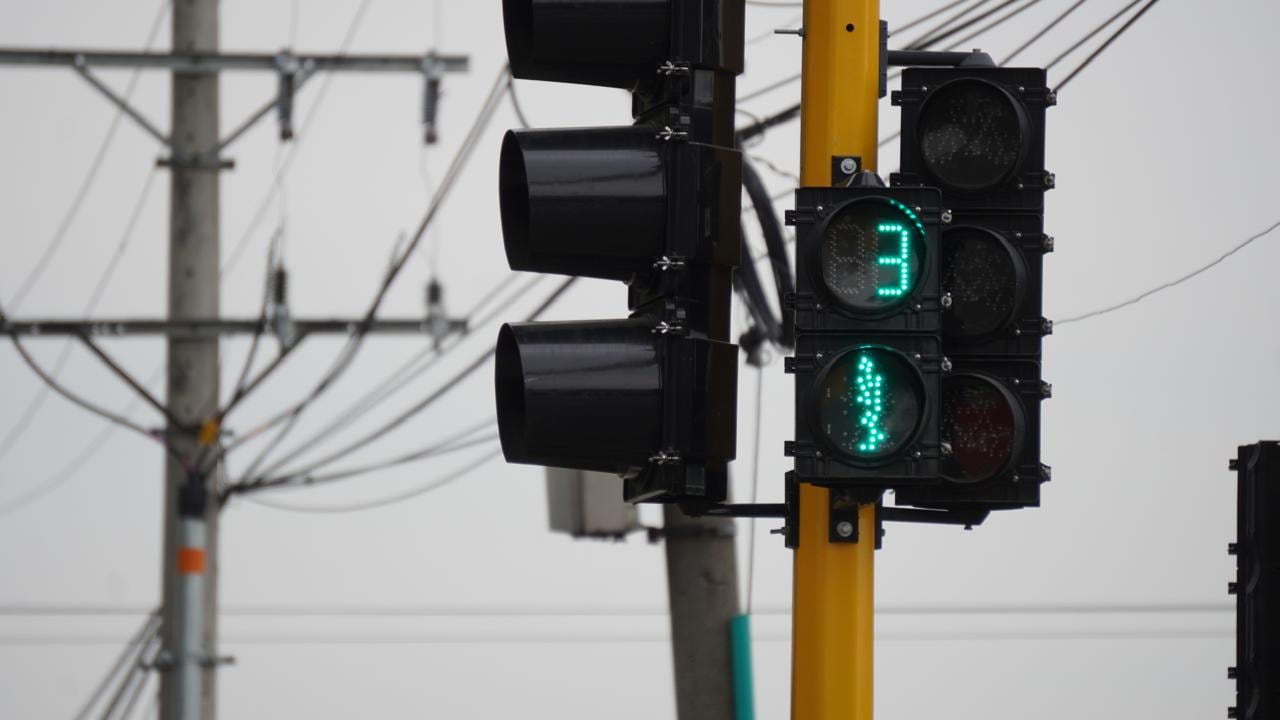 Robos a infraestructura de semáforos.