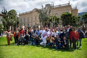 Habitantes de calle en la Casa de Nariño celebrando la Navidad