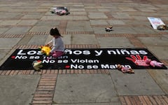 La niña fue abusada mientras vendía frutas, según informó la Policía (imagen de referencia).
