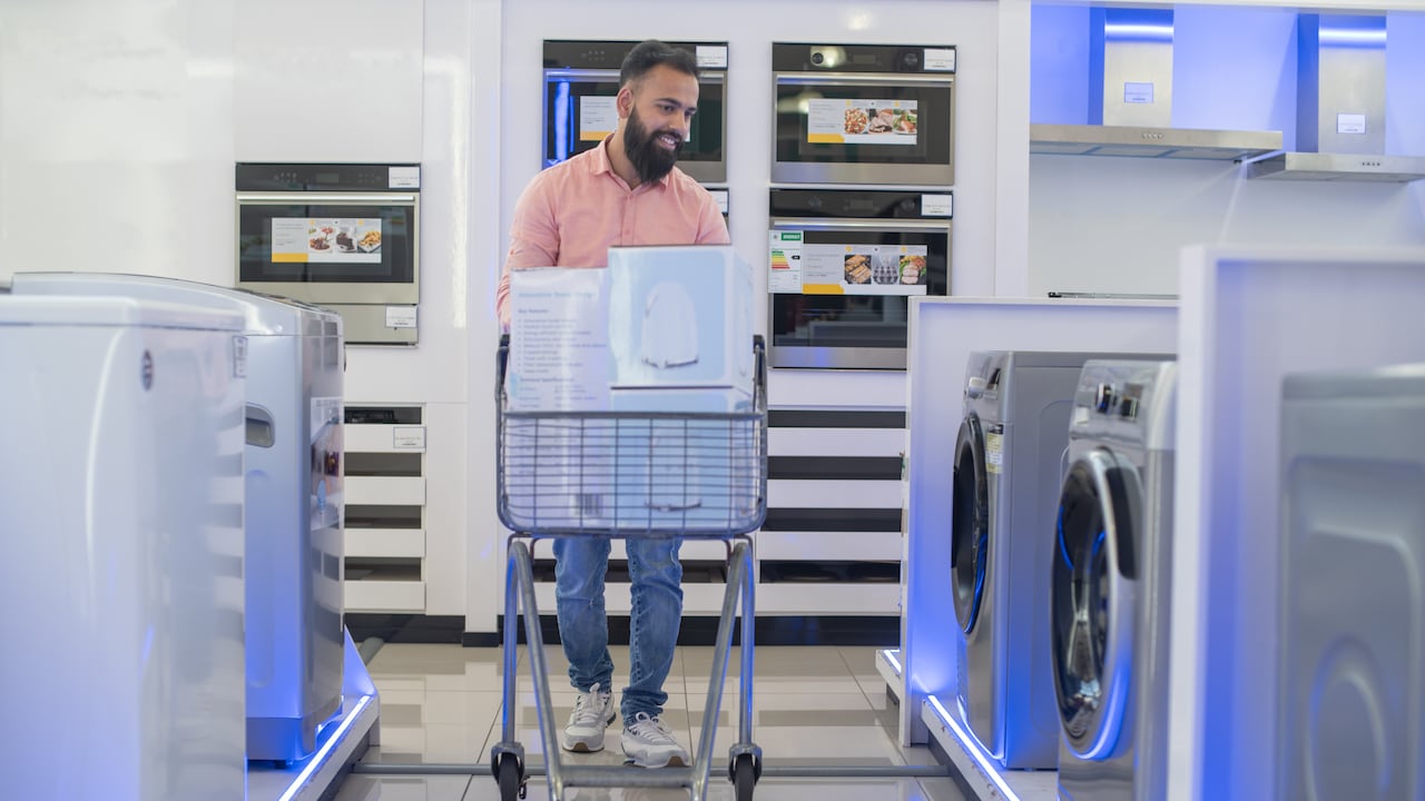 Con el dólar alto, es recomendable encontrar descuentos que se ajusten a su bolsillo.