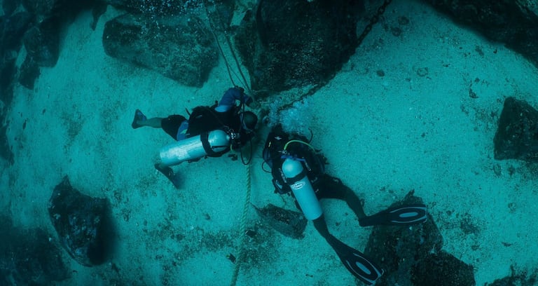 Erika López es también entrenadora de buceo altamente calificada y ha realizado más de 10.000 inmersiones.
