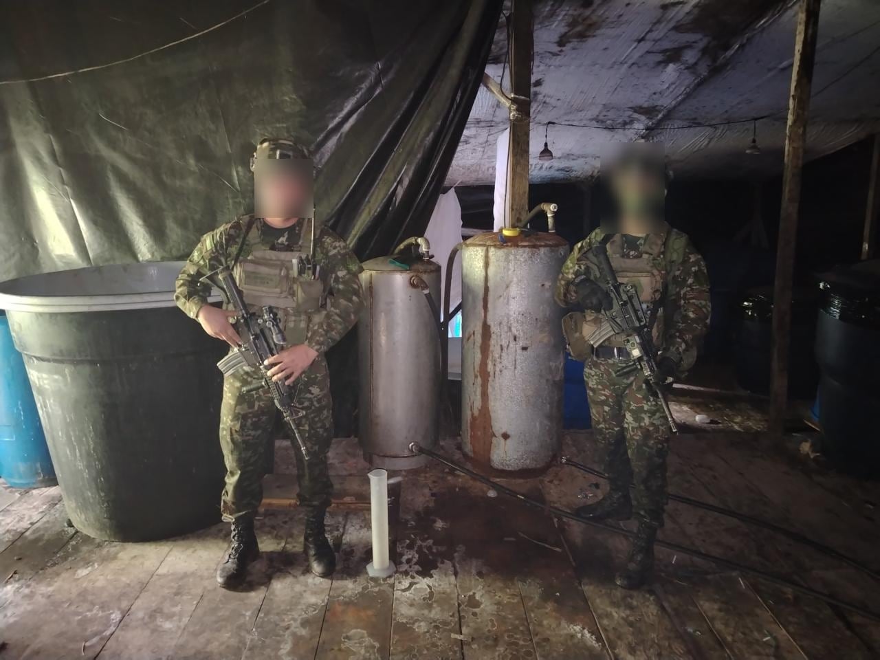 El Ejército Nacional de Colombia, a través de un planeamiento táctico y un despliegue coordinado en el territorio, lideró la ofensiva militar.