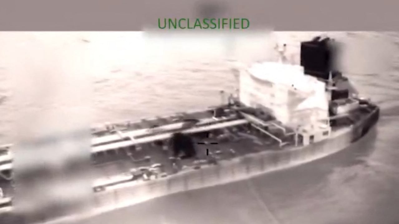 El buque cisterna Olina fue detenido en el Mar Caribe sin incidentes.