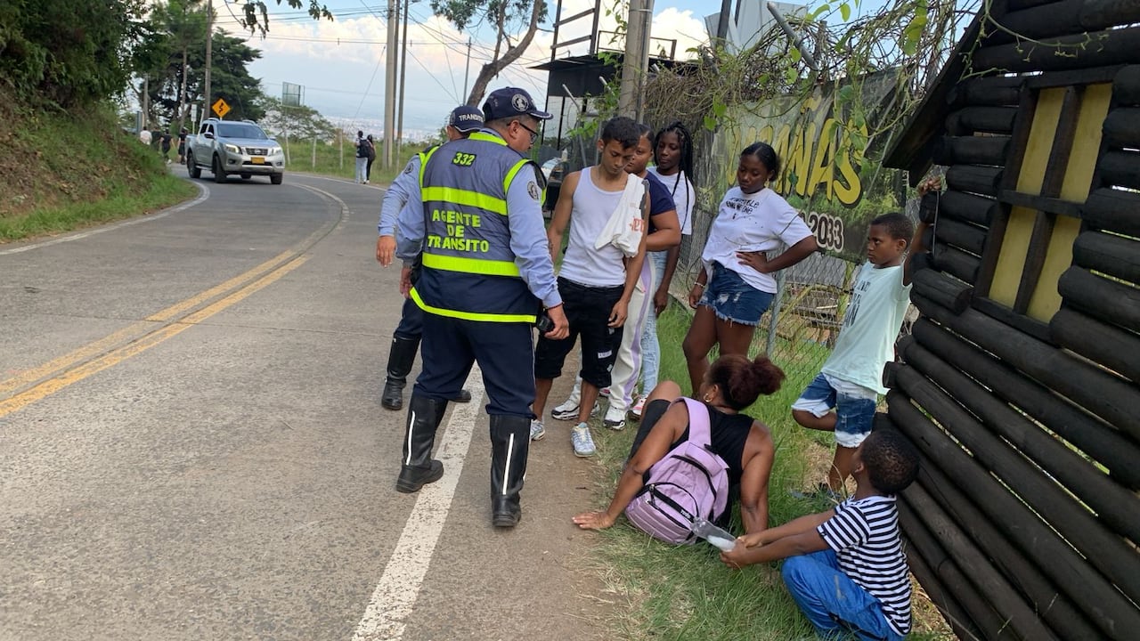 Accidente entre un peatón y un vehículo.