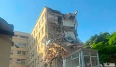 Una de las torres del Hospital Universitario del Valle (HUV) sufrió afectaciones graves.