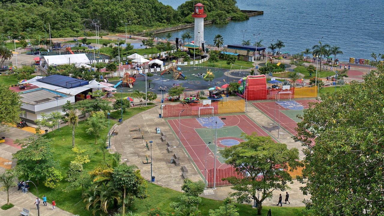 Foro El País en Buenaventura