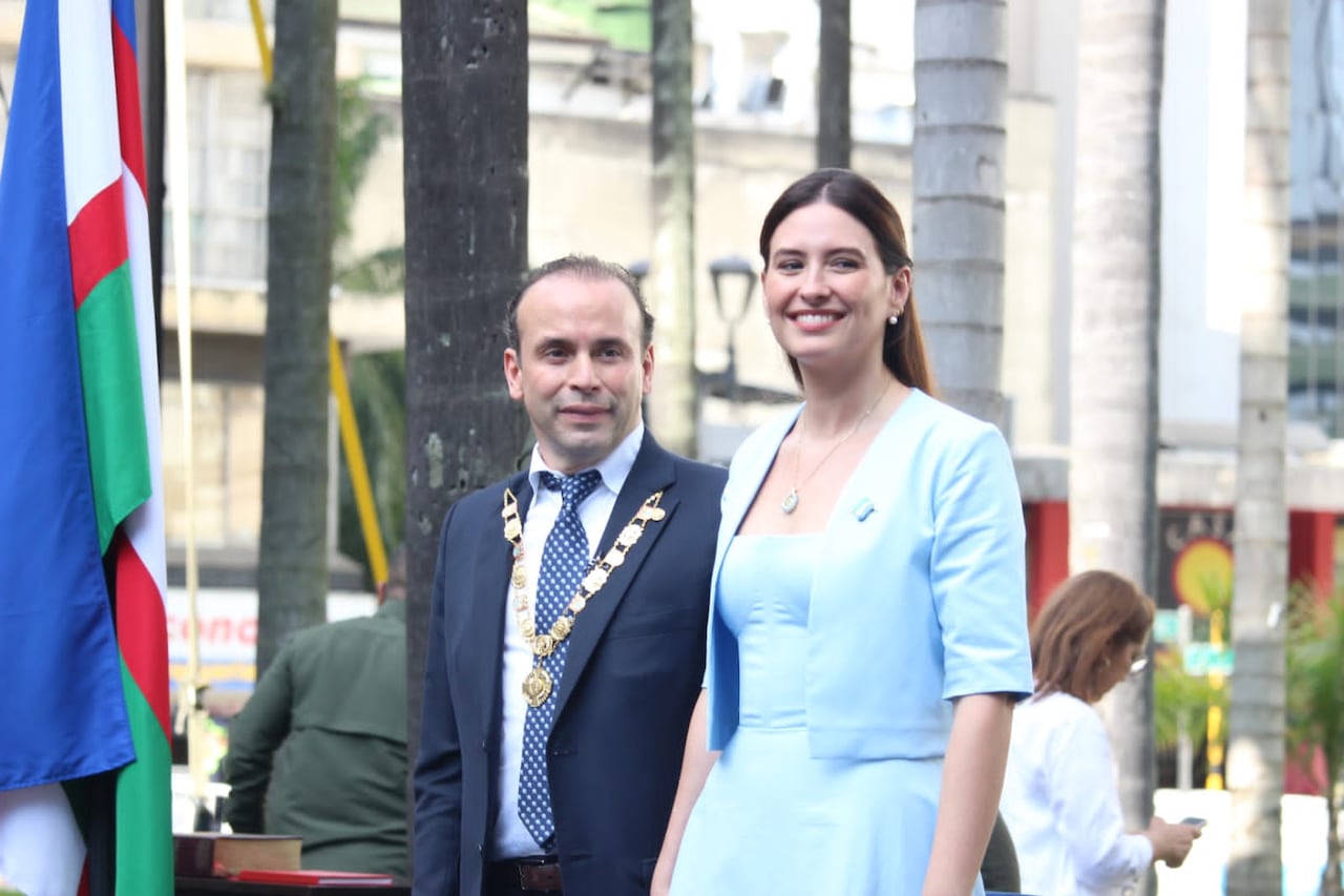 Alejandro Eder y su esposa Taliana Vargas
Posesión Alcalde de Cali